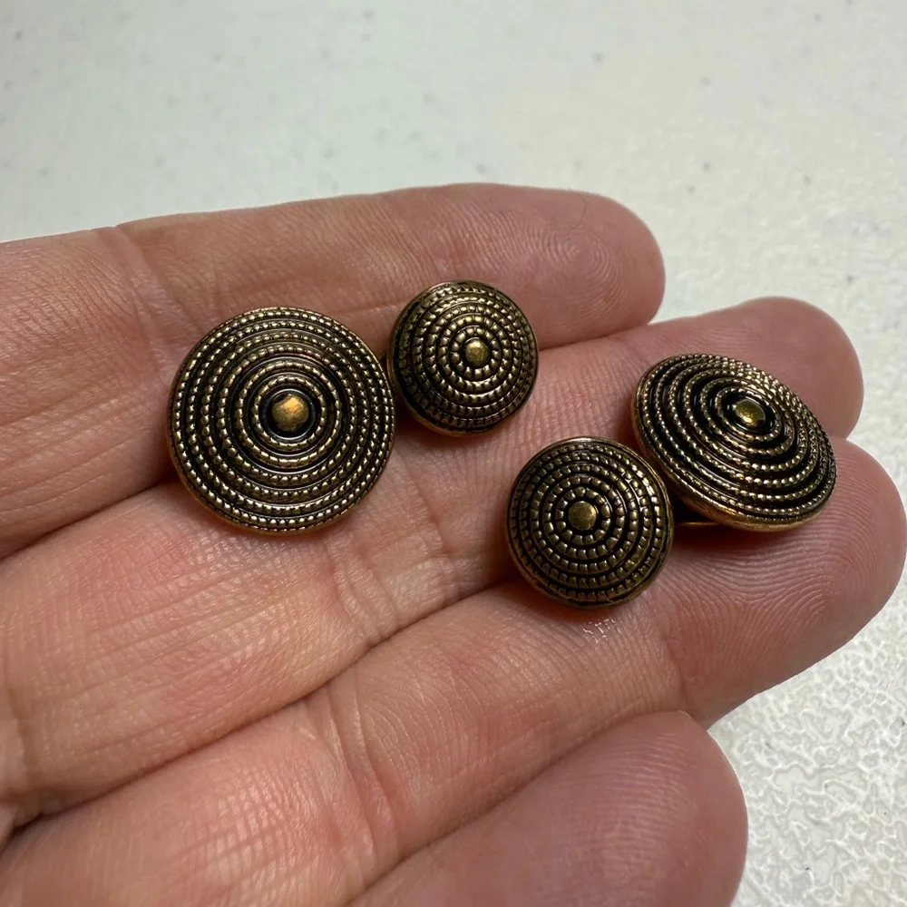 VTG CUFFLINKS Circular Brass Tone & Black Button Style Closure 1960-1970 #gift